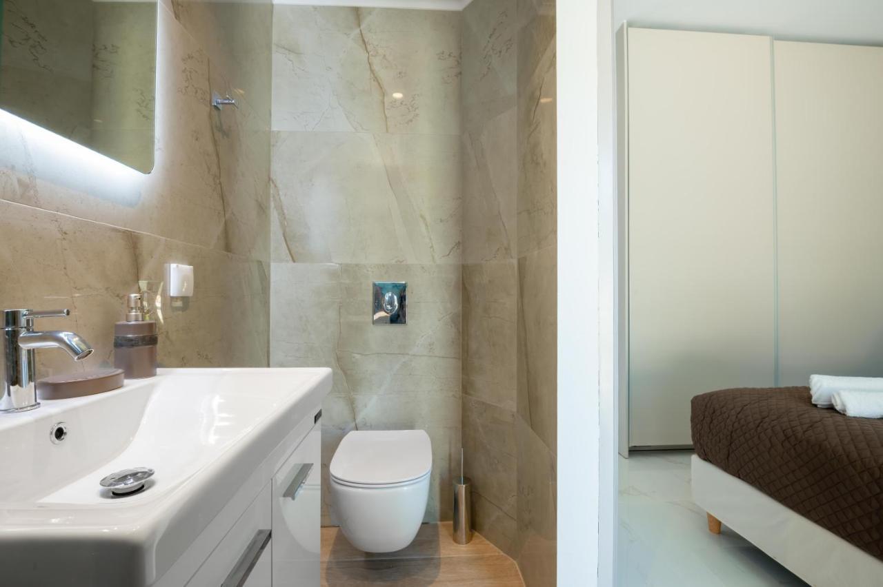 Halaro Villa Gerani  Ngoại thất bức ảnh