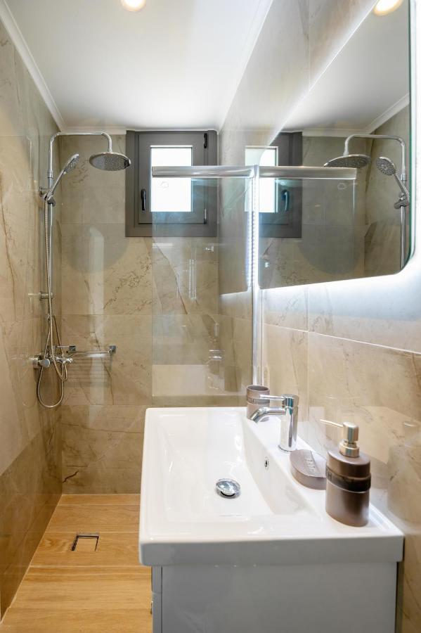 Halaro Villa Gerani  Ngoại thất bức ảnh