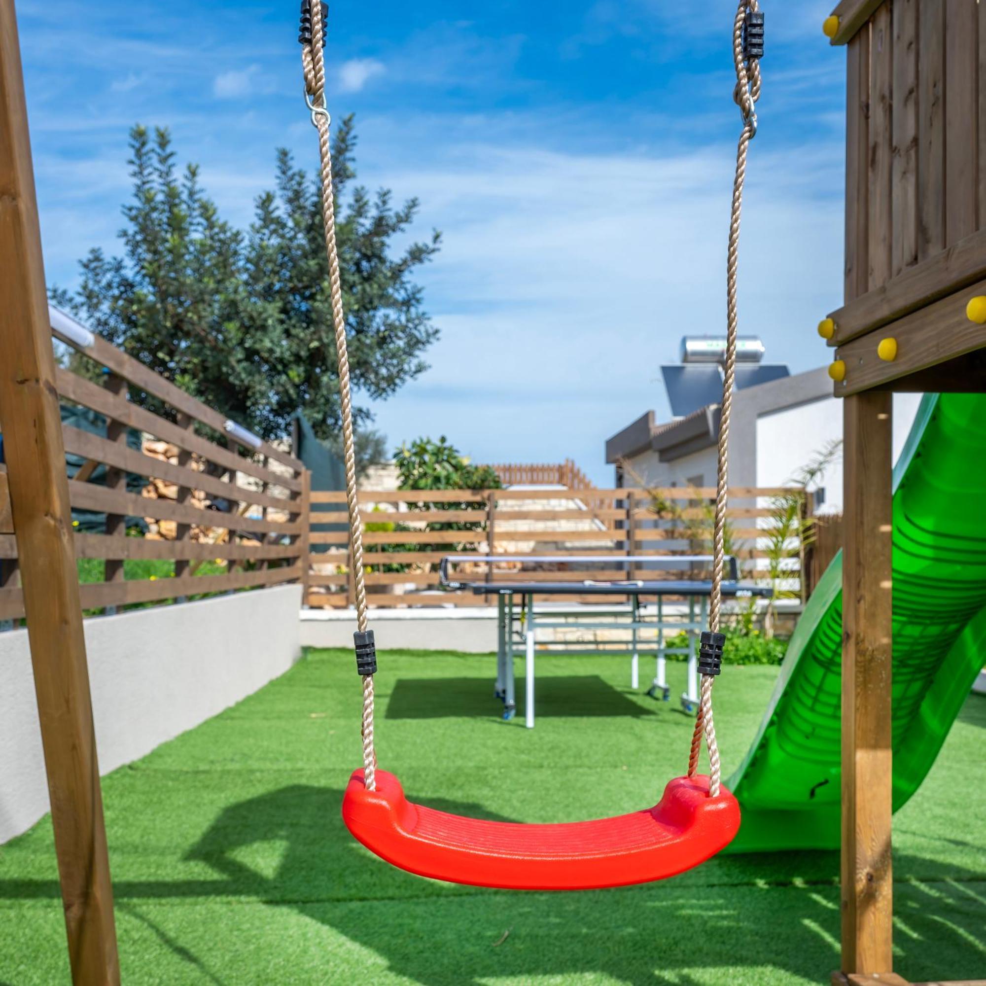 Halaro Villa Gerani  Ngoại thất bức ảnh