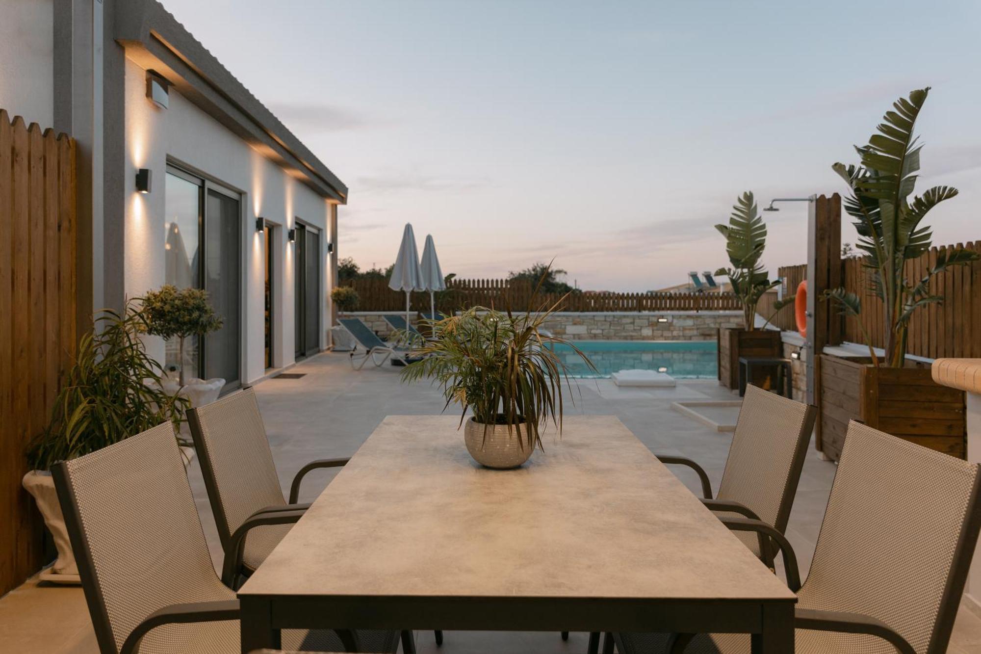 Halaro Villa Gerani  Ngoại thất bức ảnh