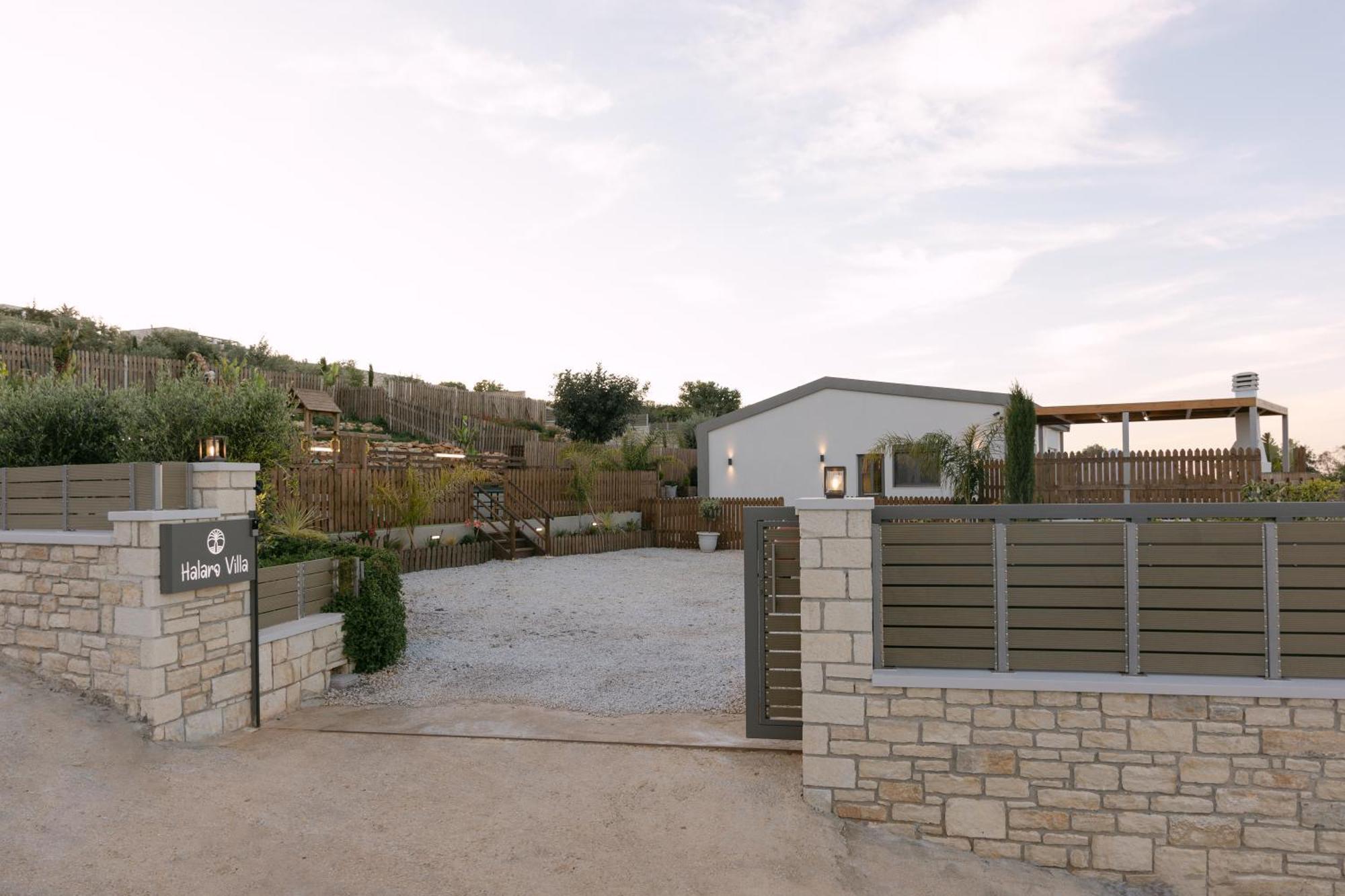 Halaro Villa Gerani  Ngoại thất bức ảnh
