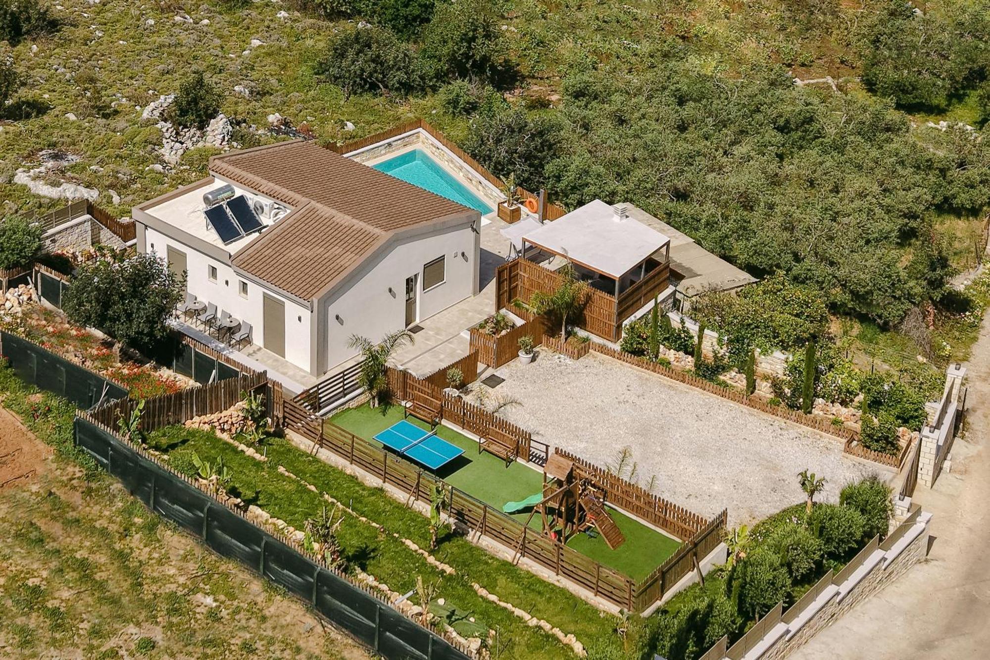Halaro Villa Gerani  Ngoại thất bức ảnh
